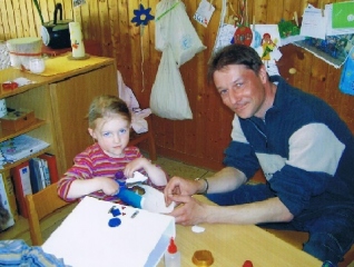 Foto recente de Bernd Ballmes com sua filha Alena