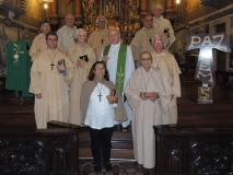 Frei Hipólito (centro) com os componentes do Coral Gregoriano.