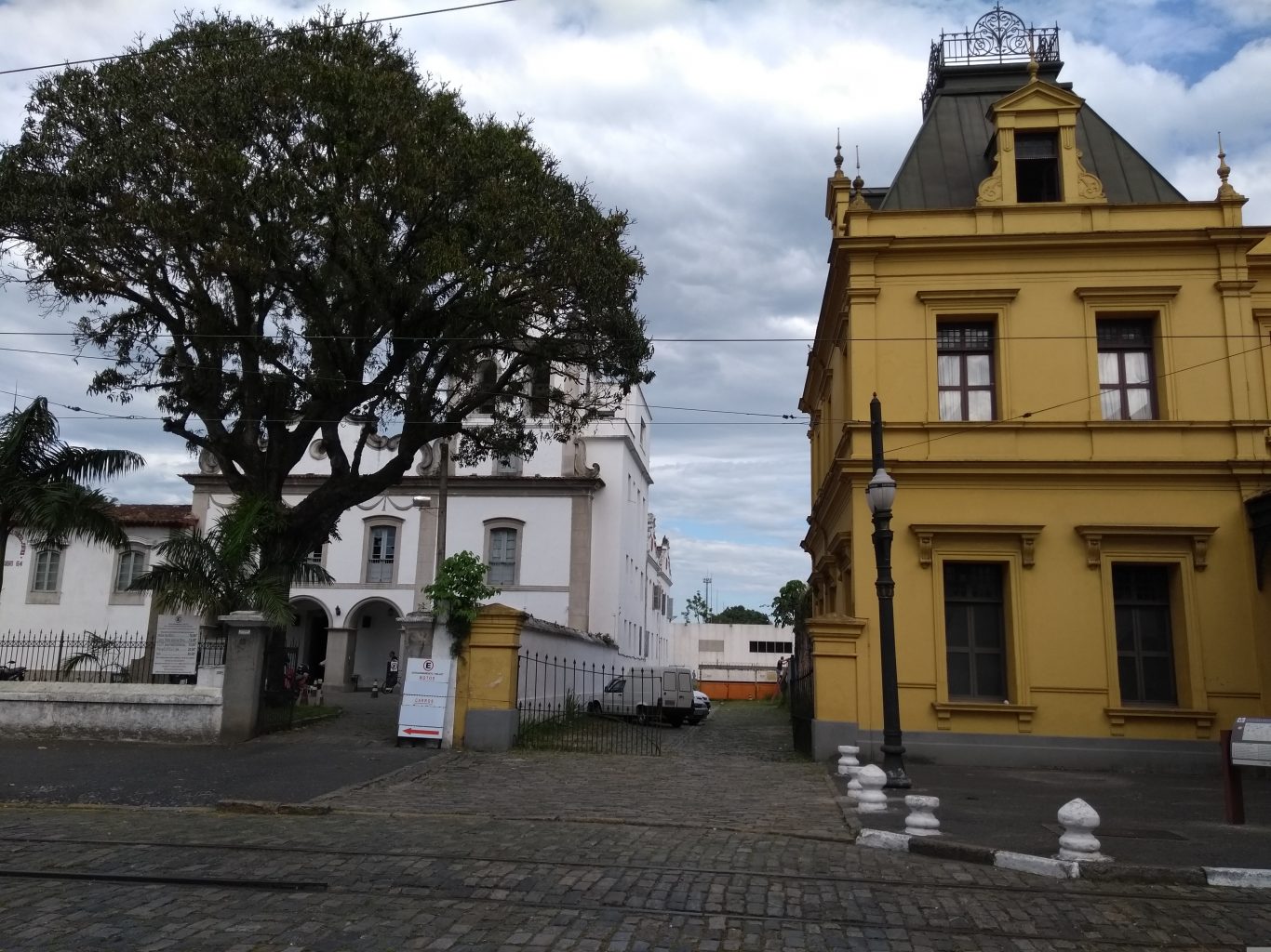 Praça Frei Cosme: Novamente em Risco?